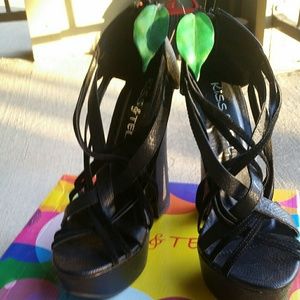 Black Strapped Womens Heels